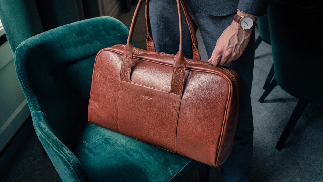 Black Arsante Weekend bag with a man in a bar